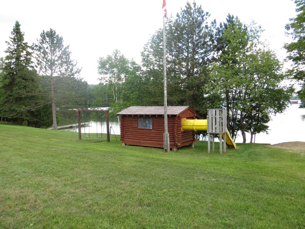 Bondi Village Cottage Resort Lake of Bays Экстерьер фото