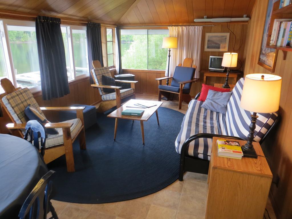 Bondi Village Cottage Resort Lake of Bays Экстерьер фото