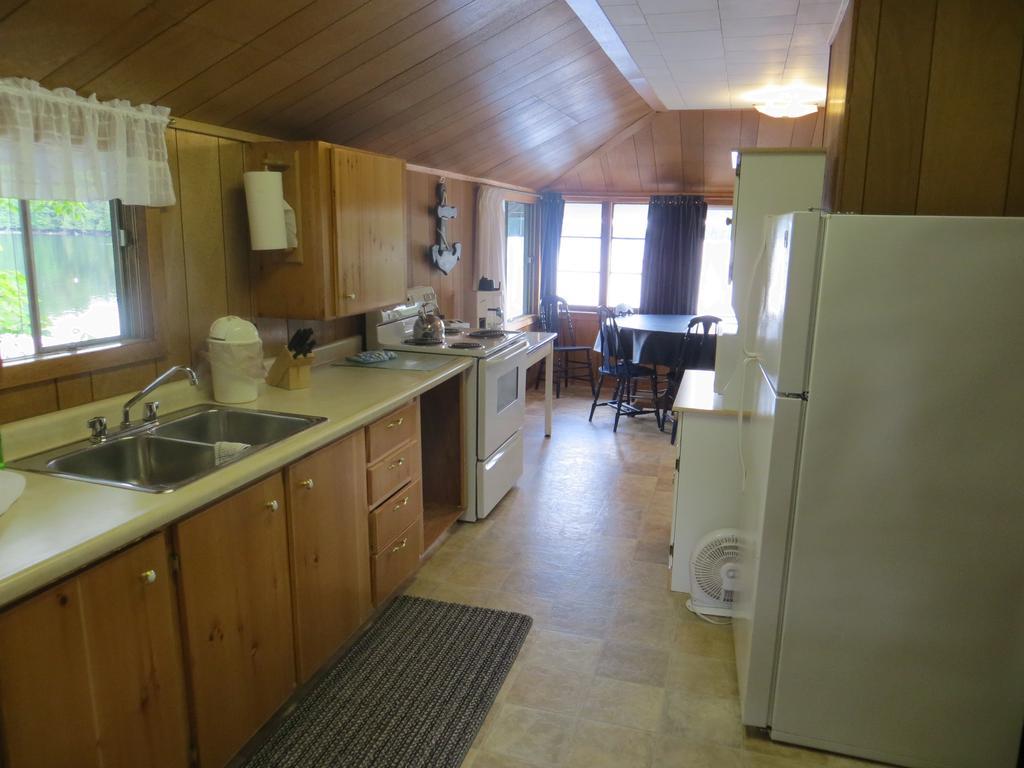Bondi Village Cottage Resort Lake of Bays Экстерьер фото