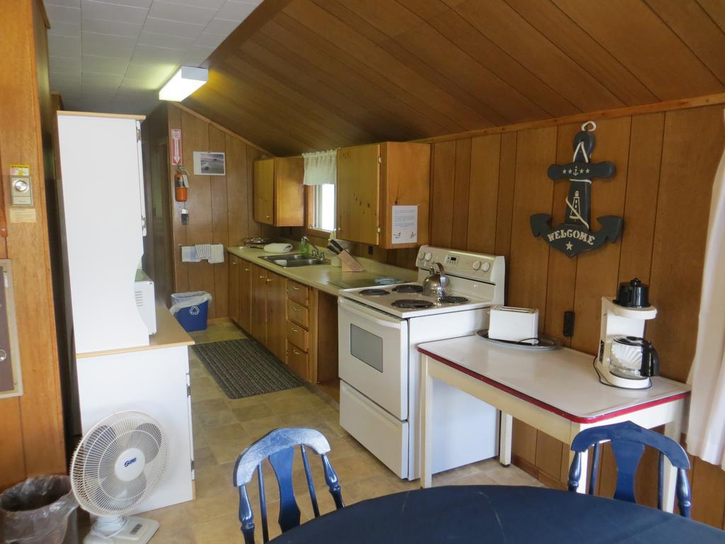 Bondi Village Cottage Resort Lake of Bays Экстерьер фото