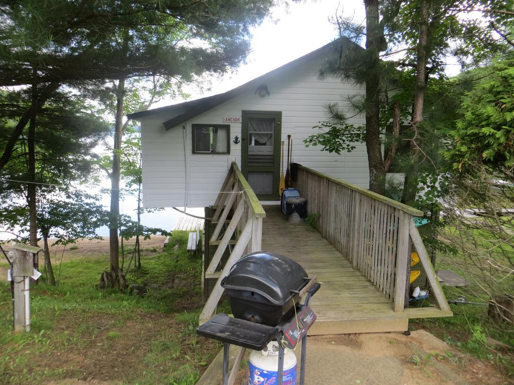 Bondi Village Cottage Resort Lake of Bays Экстерьер фото